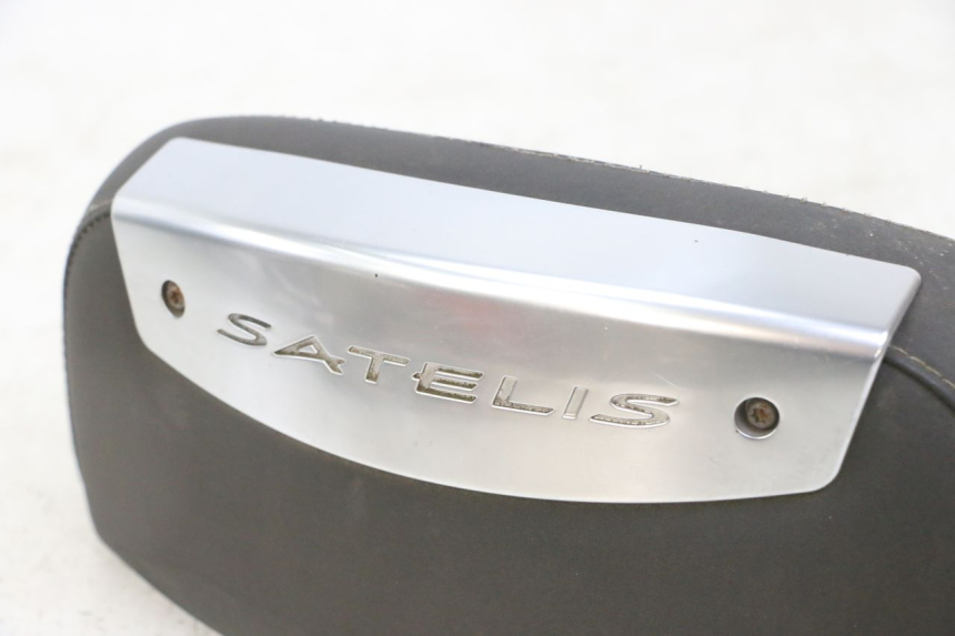 photo de RÜCKENLEHNE  PEUGEOT SATELIS 125 (2013 - 2018) - Detailansicht des Bauteils