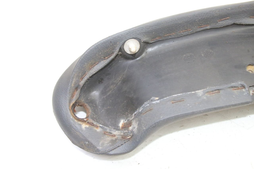 photo de RÜCKENLEHNE  PIAGGIO SUPER LX 125 (2000 - 2003) - Details der Befestigungspunkte