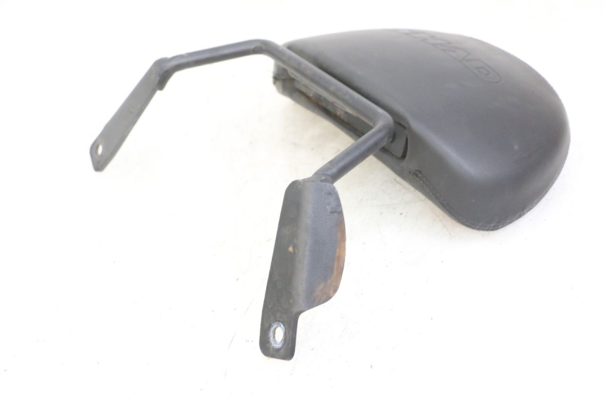 photo de RÜCKENLEHNE  SUZUKI BURGMAN 125 (2018 - 2021) - Details der Befestigungspunkte