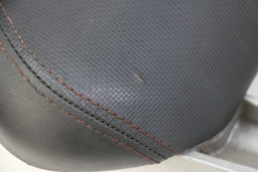 photo de RüCKENLEHNE YAMAHA X-MAX XMAX 125 (2010 - 2013) - Hochauflösende Nahaufnahme