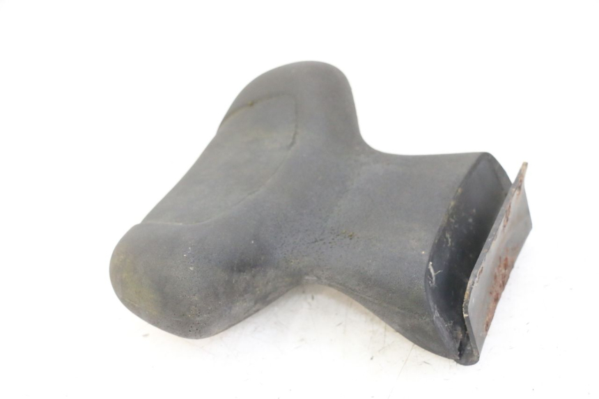 photo de RÜCKENLEHNE  PIAGGIO X8 125 (2004 - 2007) - Details der Befestigungspunkte