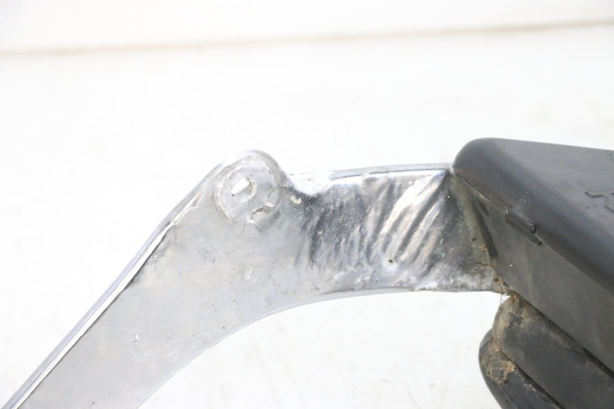 photo de RÜCKENLEHNE  KYMCO ZING 125 (1997 - 2003) - Zoom auf Gebrauchszustand