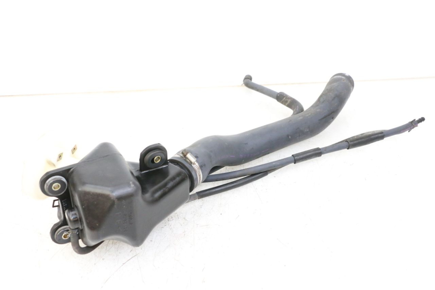 photo de VERGASER SCHLAUCH MBK FLAME X 125 (2007 - 2016) - Zoom auf Gebrauchszustand