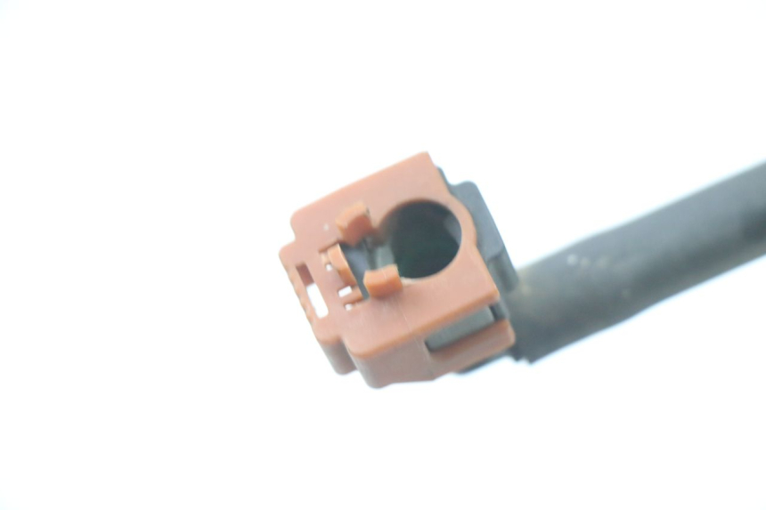 photo de EINSPRITZVENTILE SCHLAUCH YAMAHA FZ6 FAZER S2 600 (2007 - 2011) - Detailansicht des Bauteils