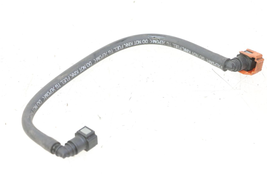 photo de EINSPRITZVENTILE SCHLAUCH YAMAHA FZ6 FAZER S2 600 (2007 - 2011) - Zoom auf Gebrauchszustand