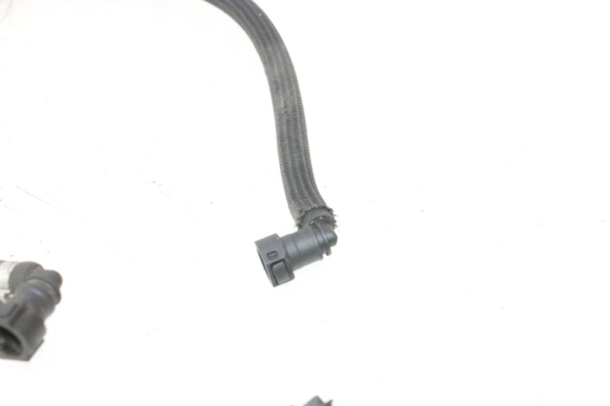 photo de EINSPRITZVENTILE SCHLAUCH PEUGEOT KISBEE 4T 50 (2023 - 2026) - Alternative Perspektive