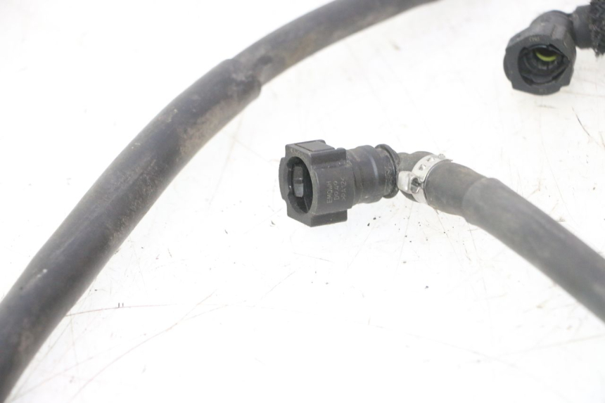 photo de EINSPRITZVENTILE SCHLAUCH PEUGEOT KISBEE 4T 50 (2023 - 2026) - Details der Befestigungspunkte