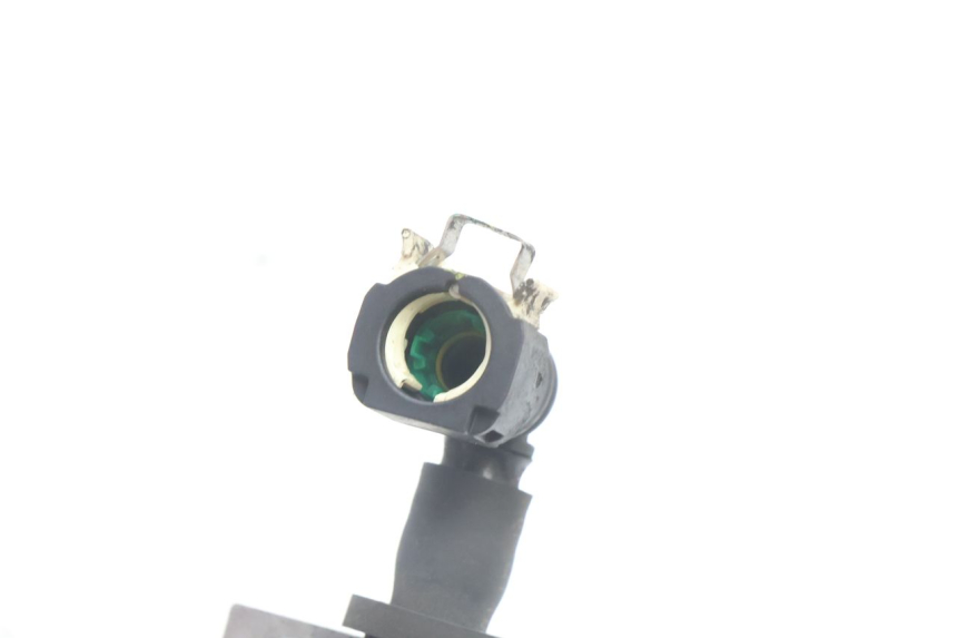 photo de EINSPRITZVENTILE SCHLAUCH PIAGGIO LIBERTY IGET 4T 50 (2021 - 2025) - Alternative Perspektive