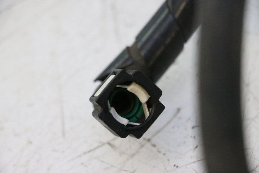photo de EINSPRITZVENTILE SCHLAUCH PIAGGIO MP3 500 (2011 - 2015) - Technische Nahaufnahme