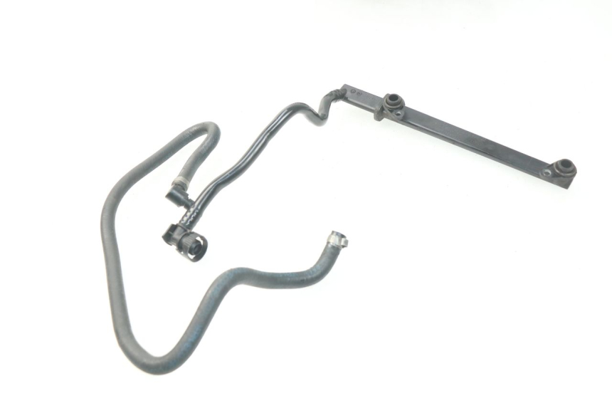 photo de EINSPRITZVENTILE SCHLAUCH BMW S RR ABS S1000RR 1000 (2009 - 2011) - Detailansicht des Bauteils