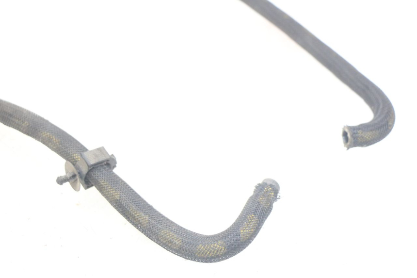 photo de KRAFTSTOFFLEITUNG PEUGEOT SATELIS 125 (2010 - 2012) - Zoom auf Gebrauchszustand