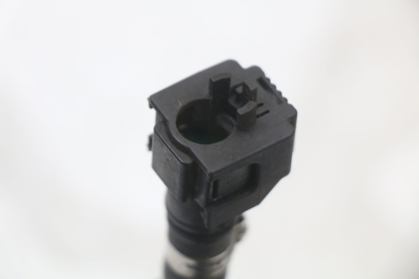 photo de EINSPRITZVENTILE SCHLAUCH SUZUKI BURGMAN 125 (2018 - 2021) - Technische Nahaufnahme