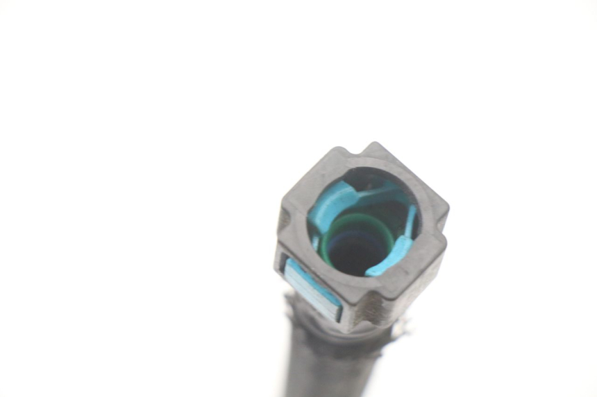 photo de EINSPRITZVENTILE SCHLAUCH SUZUKI GSX F GSXF 650 (2007 - 2015) - Zoom auf Gebrauchszustand