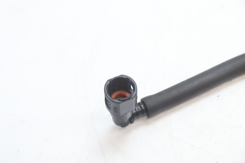 photo de EINSPRITZVENTILE SCHLAUCH SUZUKI SV S 650 (2003 - 2009) - Detailansicht des Bauteils