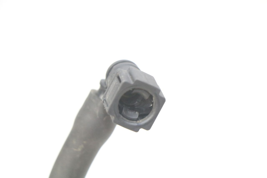 photo de KRAFTSTOFFLEITUNGEN PIAGGIO VESPA GTS IGET ABS 125 (2017 - 2023) - Zoom auf Gebrauchszustand