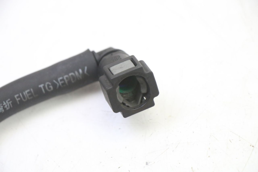 photo de EINSPRITZVENTILE SCHLAUCH YAMAHA XJ6 ABS 600 (2008 - 2016) - Detailansicht des Bauteils