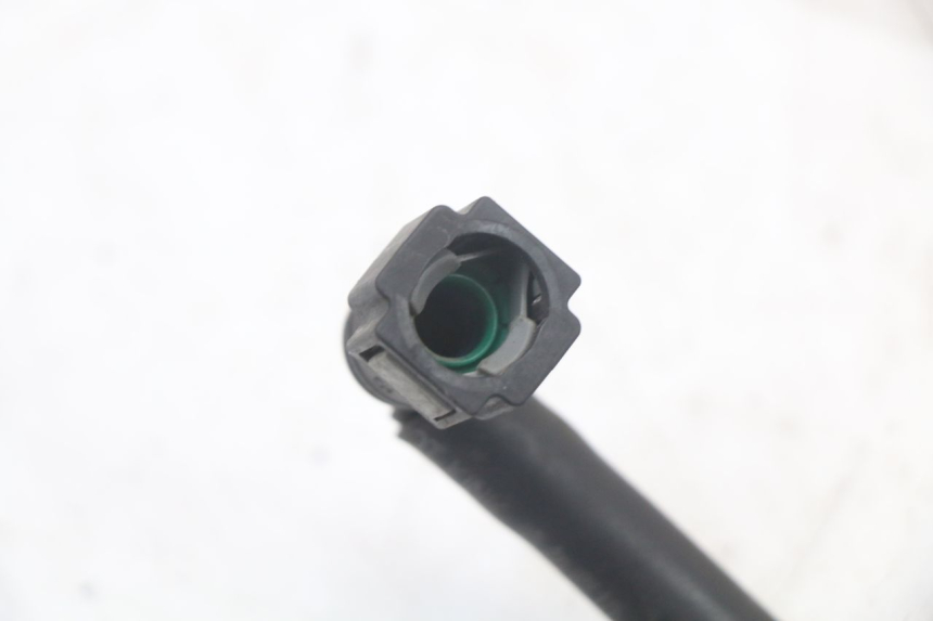 photo de KRAFTSTOFFLEITUNGEN YAMAHA FJR ABS 1300 (2006 - 2012) - Zoom auf Gebrauchszustand