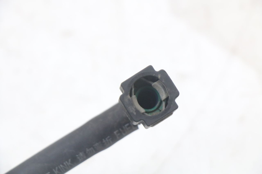 photo de KRAFTSTOFFLEITUNGEN YAMAHA FJR ABS 1300 (2006 - 2012) - Alternative Perspektive