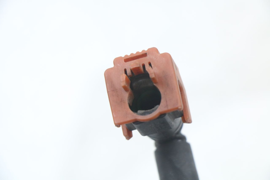 photo de EINSPRITZVENTILE SCHLAUCH YAMAHA XJ6 ABS 600 (2008 - 2016) - Alternative Perspektive