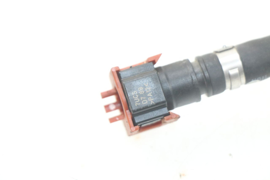 photo de EINSPRITZVENTILE SCHLAUCH YAMAHA YP T-MAX TMAX 530 (2017 - 2020) - Alternative Perspektive