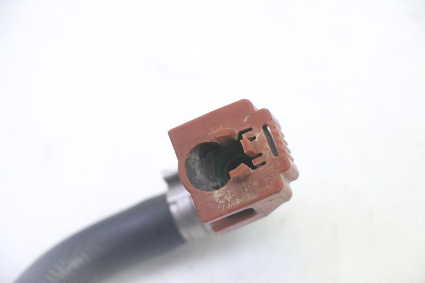 photo de EINSPRITZVENTILE SCHLAUCH YAMAHA YZ-F YZF 250 (2014 - 2018) - Zoom auf Gebrauchszustand