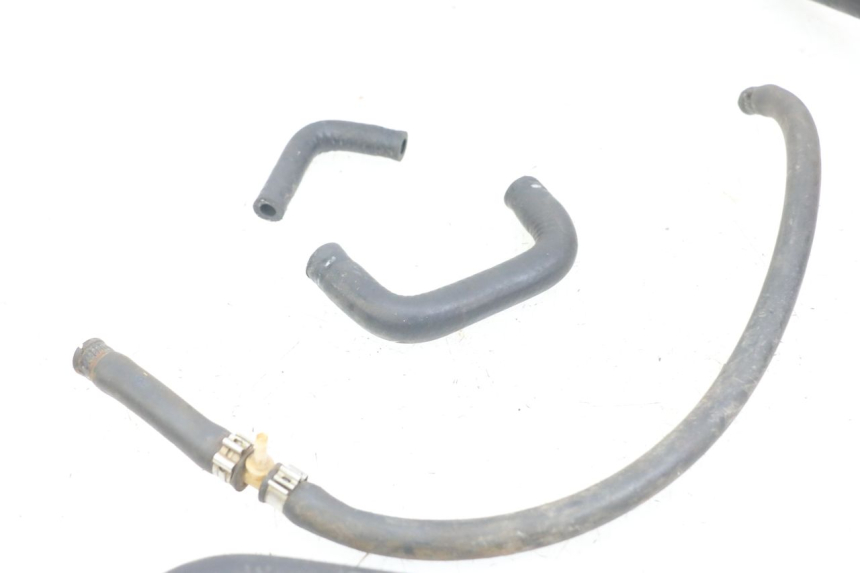 photo de KÜHLERSCHLAUCH YAMAHA AEROX 2T 50 (2013 - 2017) - Details der Befestigungspunkte