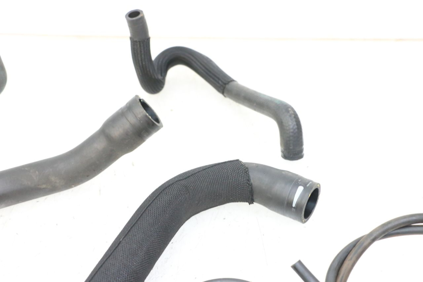 photo de KÜHLERSCHLAUCH BMW S RR ABS S1000RR 1000 (2015 - 2018) - Geprüftes Gebrauchtteil