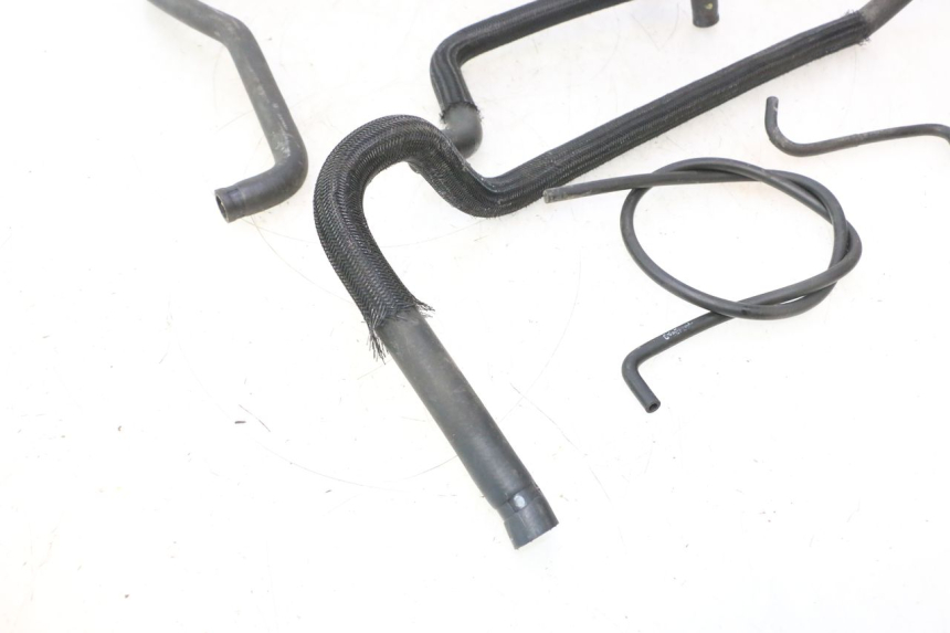 photo de KÜHLERSCHLAUCH SUZUKI BURGMAN 125 (2007 - 2014) - Detailansicht des Bauteils