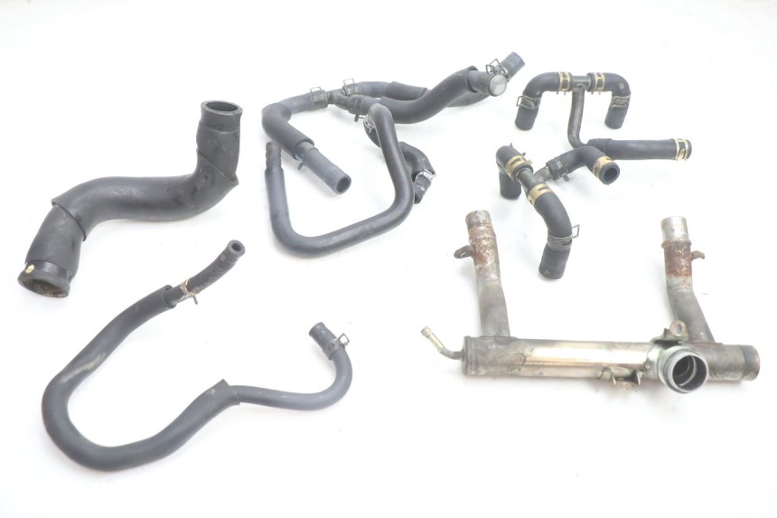 photo de KÜHLERSCHLAUCH YAMAHA FJR 1300 (2001 - 2005) - Detailansicht des Bauteils