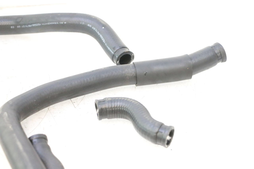 photo de KÜHLERSCHLAUCH HONDA FJS SILVER WING SILVERWING 400 (2005 - 2008) - Zoom auf Gebrauchszustand