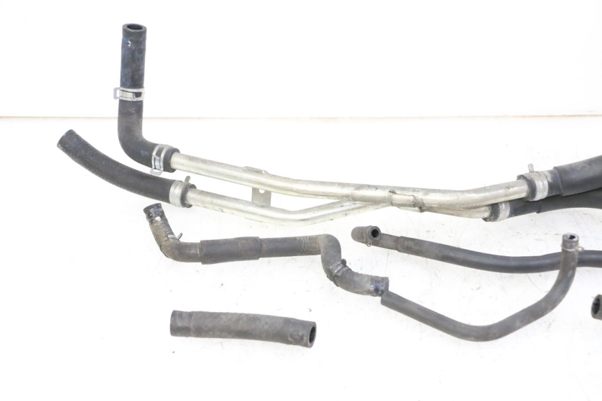 photo de KÜHLERSCHLAUCH HONDA FORZA ABS 300 (2013 - 2017) - Detailansicht des Bauteils