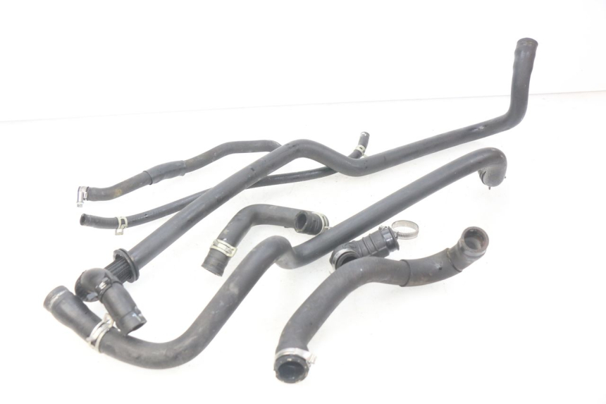 photo de KÜHLERSCHLAUCH PEUGEOT GEOPOLIS 400 (2007 - 2013) - Detailansicht des Bauteils