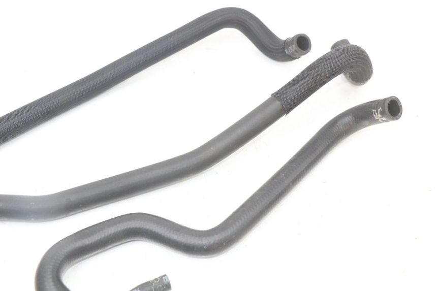 photo de KÜHLERSCHLAUCH PEUGEOT GEOPOLIS RS 125 (2007 - 2009) - Zoom auf Gebrauchszustand