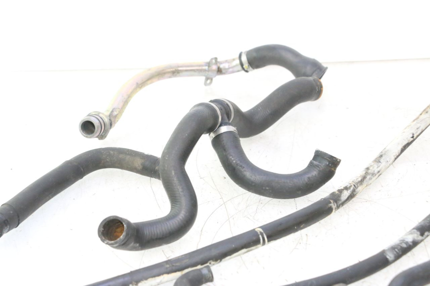 photo de KÜHLERSCHLAUCH GILERA GP 800 (2007 - 2013) - Oberflächenzustand und Material