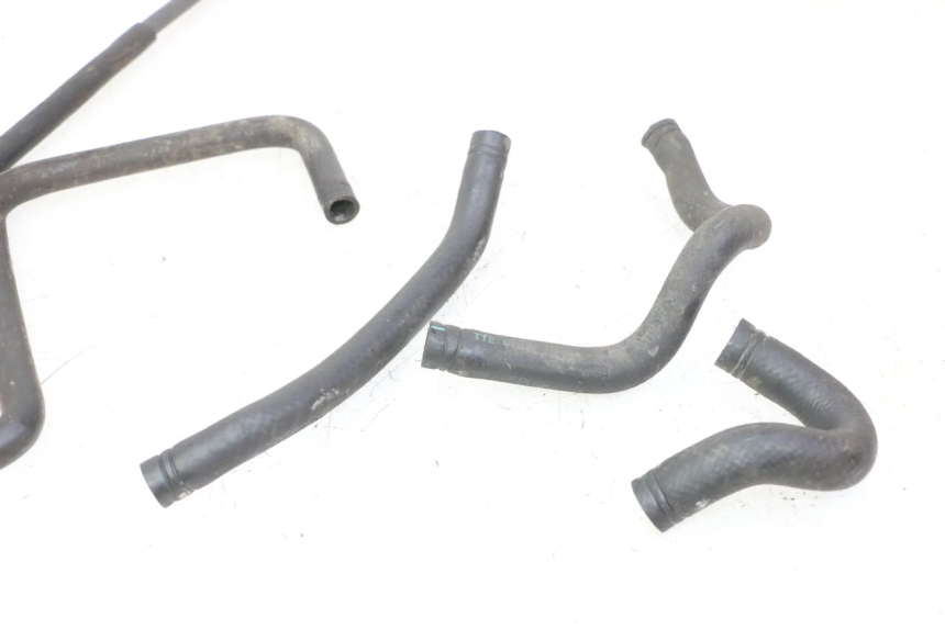 photo de KÜHLERSCHLAUCH KYMCO GRAND DINK 125 (2008 - 2014) - Zoom auf Gebrauchszustand