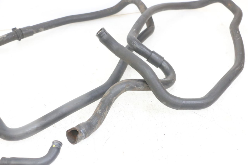 photo de KÜHLERSCHLAUCH PIAGGIO IE MP3 YOURBAN 300 (2011 - 2016) - Technische Nahaufnahme