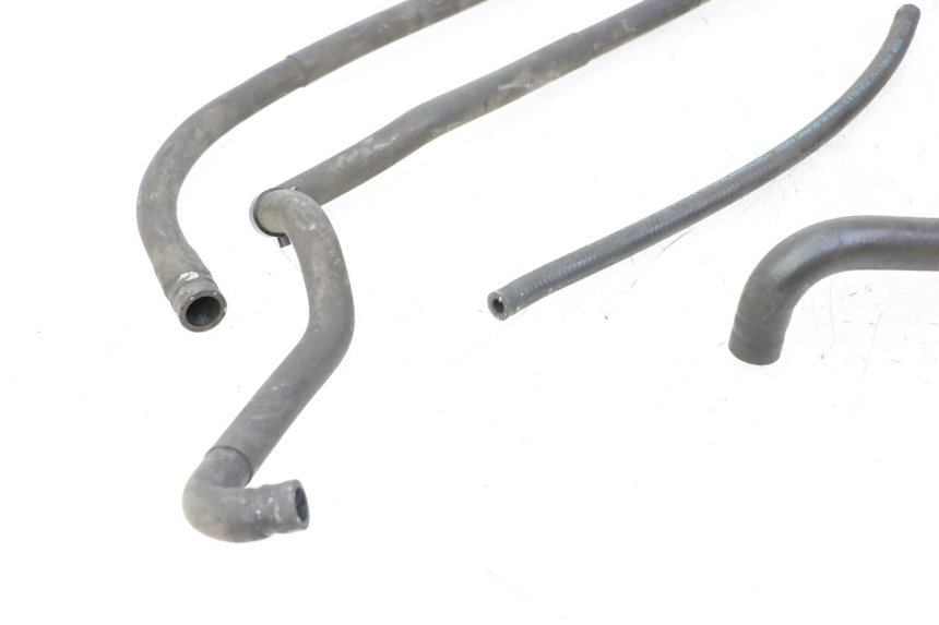 photo de KÜHLERSCHLAUCH PEUGEOT SATELIS 125 (2013 - 2018) - Zoom auf Gebrauchszustand