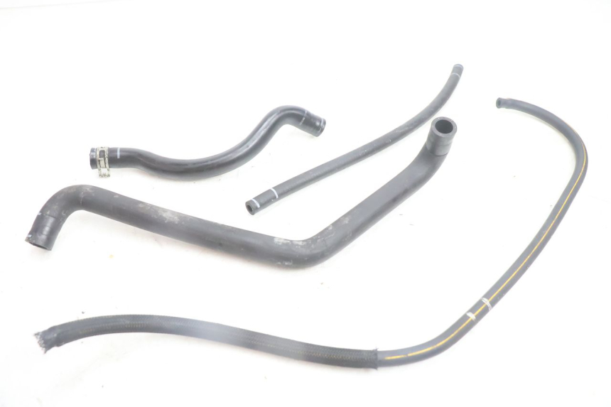 photo de KÜHLERSCHLAUCH PEUGEOT SATELIS 125 (2006 - 2009) - Detailansicht des Bauteils