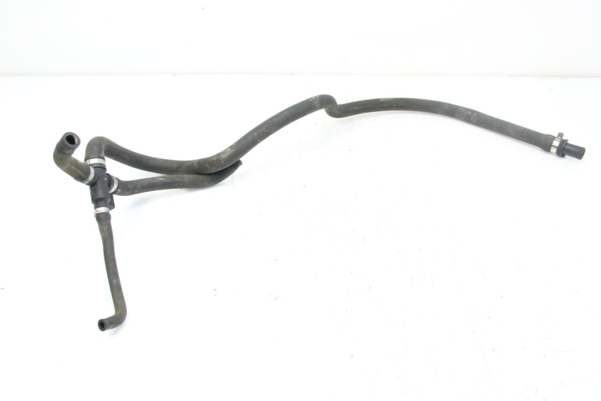 photo de KÜHLERSCHLAUCH PIAGGIO VESPA GRANTURISMO 125 (2003 - 2007) - Zoom auf Gebrauchszustand