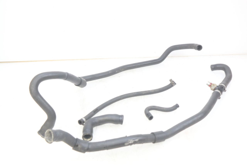 photo de KÜHLERSCHLAUCH PIAGGIO XEVO - X EVO 125 (2007 - 2017) - Zoom auf Gebrauchszustand