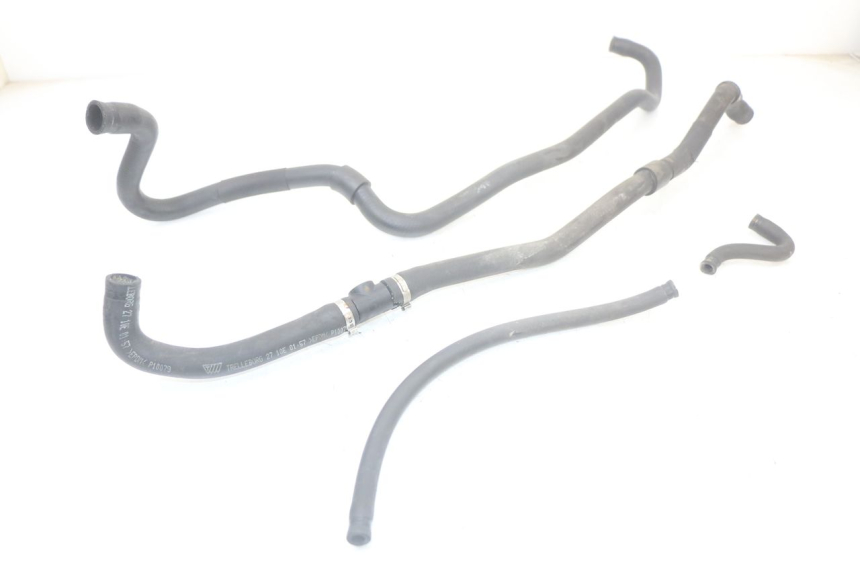 photo de KÜHLERSCHLAUCH PIAGGIO XEVO - X EVO 125 (2007 - 2017) - Hauptansicht