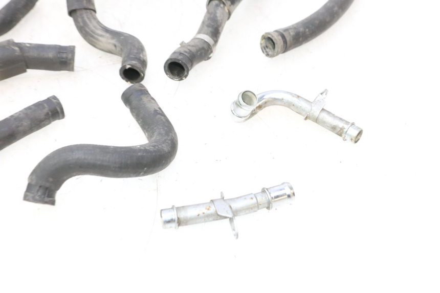 photo de KÜHLERSCHLAUCH HONDA XRV AFRICA TWIN 750 (1990 - 1992) - Detailansicht des Bauteils