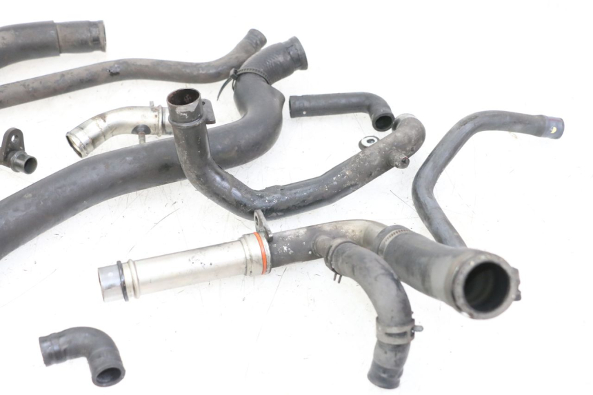 photo de KÜHLERSCHLAUCH YAMAHA FZ1 FAZER 1000 (2007 - 2009) - Detailansicht des Bauteils