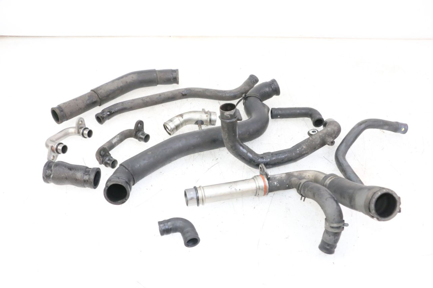 photo de KÜHLERSCHLAUCH YAMAHA FZ1 FAZER 1000 (2007 - 2009) - Alternative Perspektive