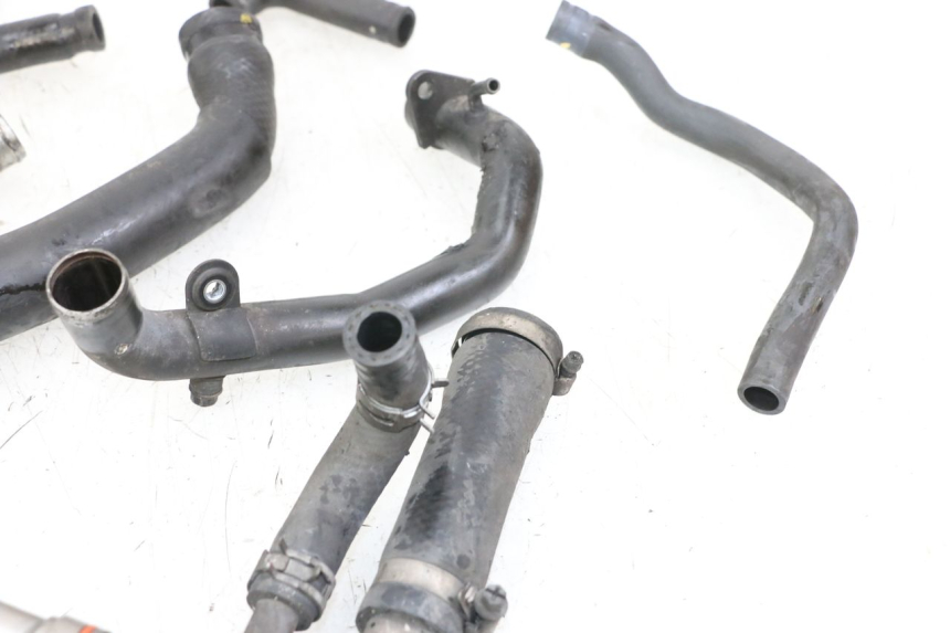 photo de KÜHLERSCHLAUCH YAMAHA FZ1 FAZER 1000 (2007 - 2009) - Gesamtansicht des Produkts