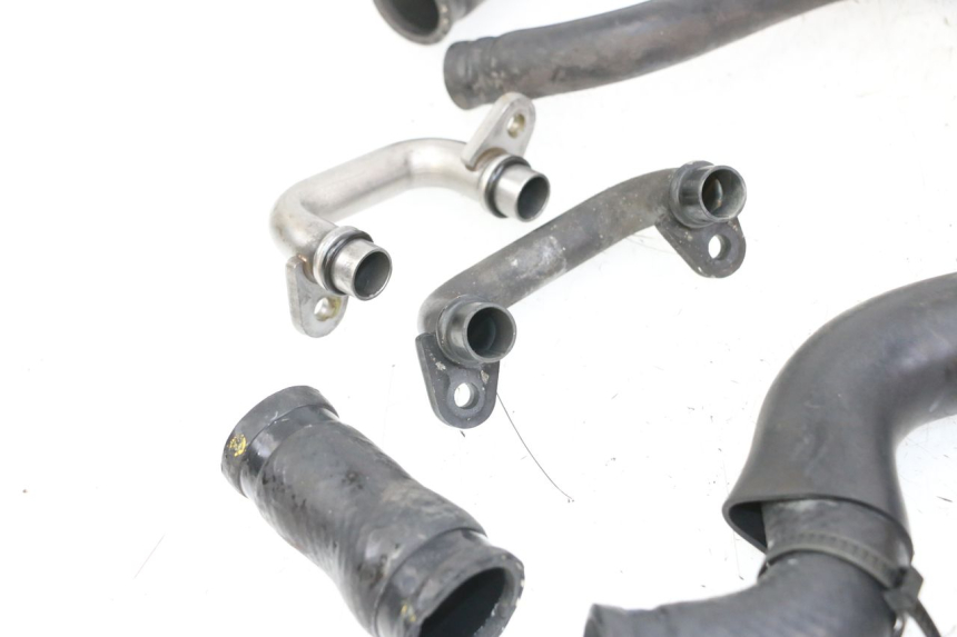 photo de KÜHLERSCHLAUCH YAMAHA FZ1 FAZER 1000 (2007 - 2009) - Geprüftes Gebrauchtteil