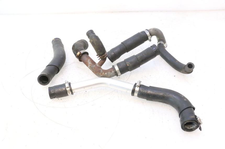 photo de KÜHLERSCHLAUCH YAMAHA YZF R6 600 (2008 - 2009) - Oberflächenzustand und Material