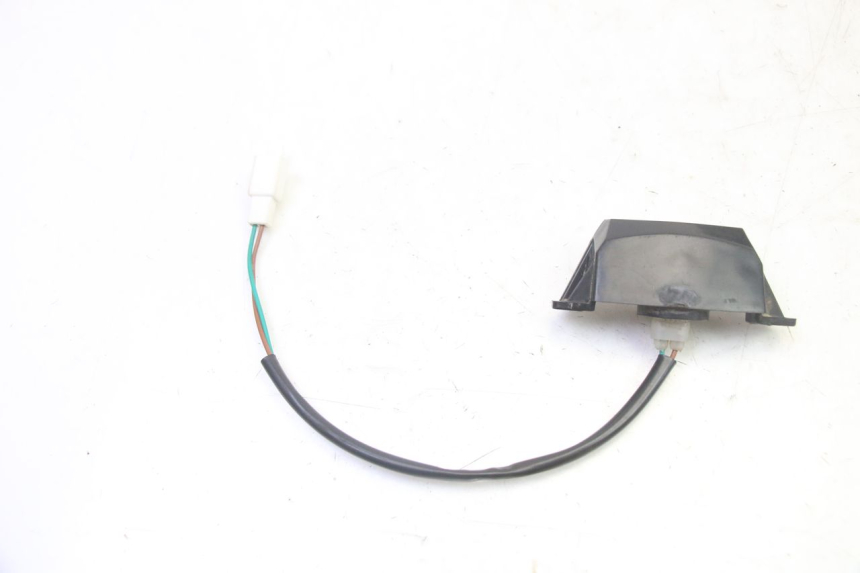 photo de KENNZEICHENBELEUCHTUNG MOTRON BREEZY 4T 50 (2021 - 2025) - Alternative Perspektive