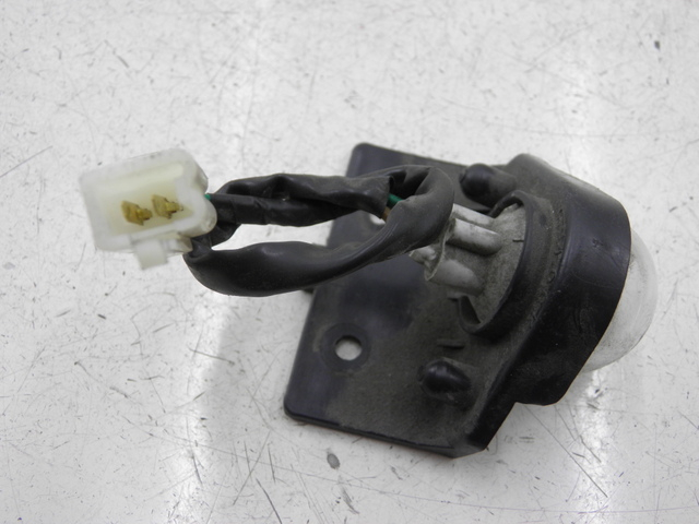 photo de KENNZEICHENBELEUCHTUNG DAELIM S2 FI 125 (2008 - 2012) - Zoom auf Gebrauchszustand