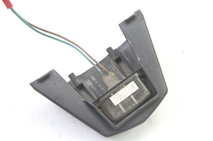 photo de KENNZEICHENBELEUCHTUNG KYMCO DINK STREET 125 (2009 - 2014) - Detailansicht des Bauteils